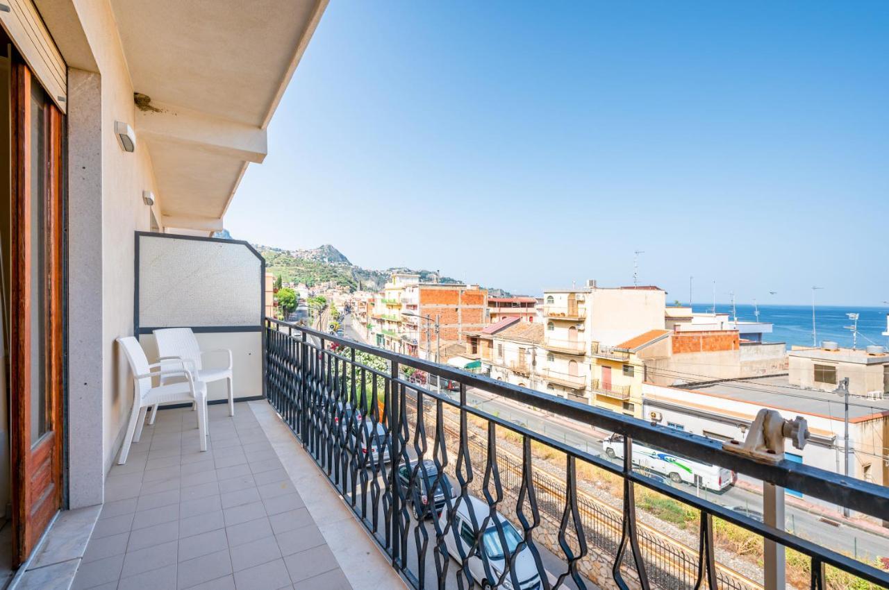 Apartment Roomy Flat Near The Sea Giardini Naxos